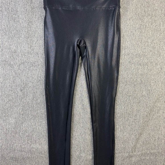 Forever 21 BLACK Faux Leather LEGGINGS Medium High-Waisted LIQUID Women's Size S - Picture 1 of 5